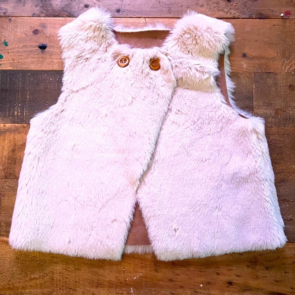 Zara baby girl faux fur vest, 12-18 months